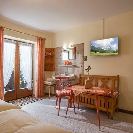 Gastehaus Poll Maria Apartamento Scheffau am Wilden Kaiser Exterior foto