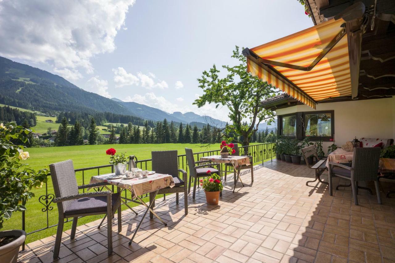 Gastehaus Poll Maria Apartamento Scheffau am Wilden Kaiser Exterior foto