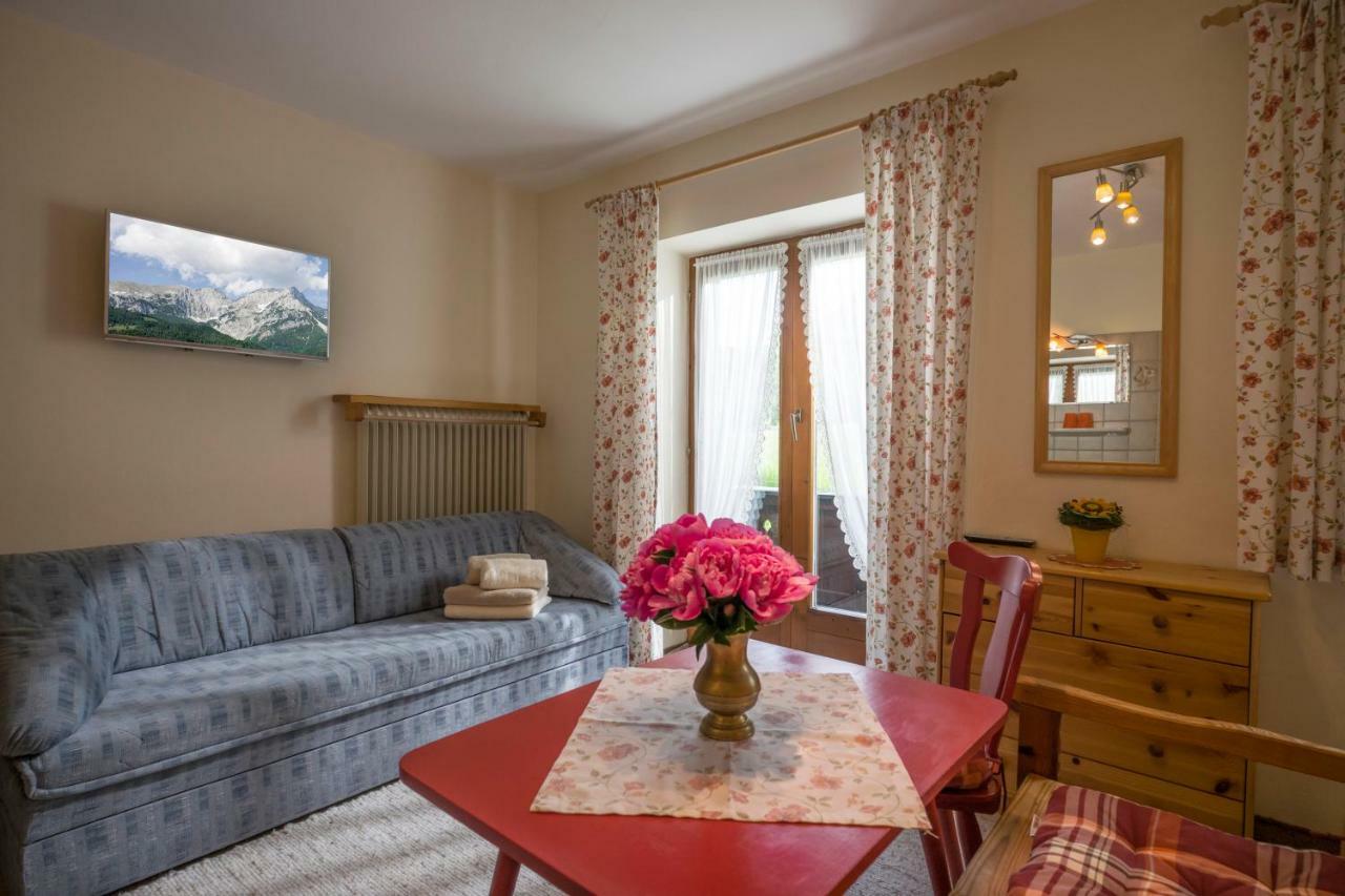Gastehaus Poll Maria Apartamento Scheffau am Wilden Kaiser Exterior foto